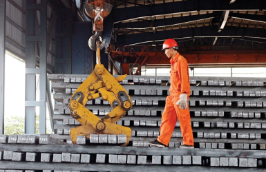 GẦN 50% LƯỢNG THÉP CỦA VIỆT NAM NHẬP KHẨU TỪ TRUNG QUỐC