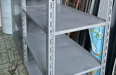 Kệ thép v lỗ đa năng 60 x 1m50