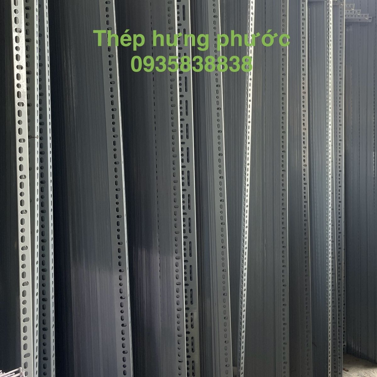 Thép v lỗ đa năng